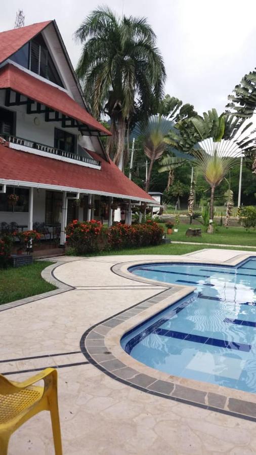 Finca Hotel Pinares ラ・ピンタダ エクステリア 写真