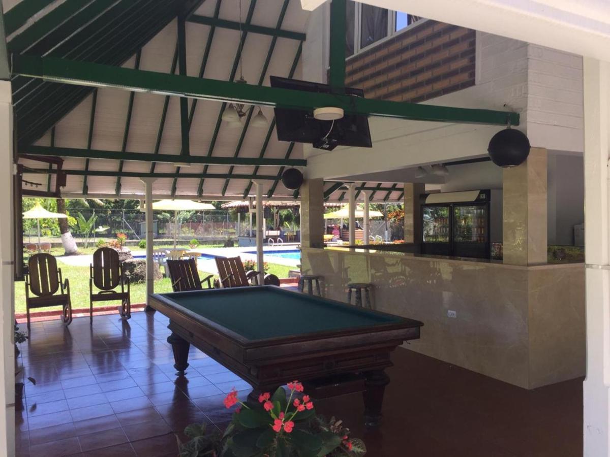 Finca Hotel Pinares ラ・ピンタダ エクステリア 写真